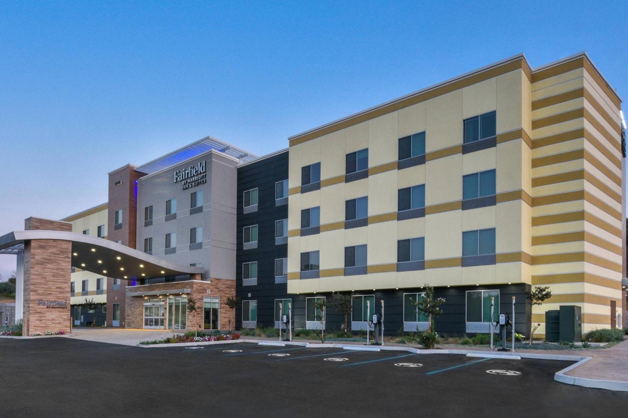 Fairfield Inn & Suites By Marriott Moorpark Ventura County Exterior foto